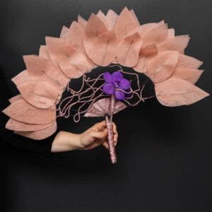 Bouquet Ventaglio con Foglie in Tessuto