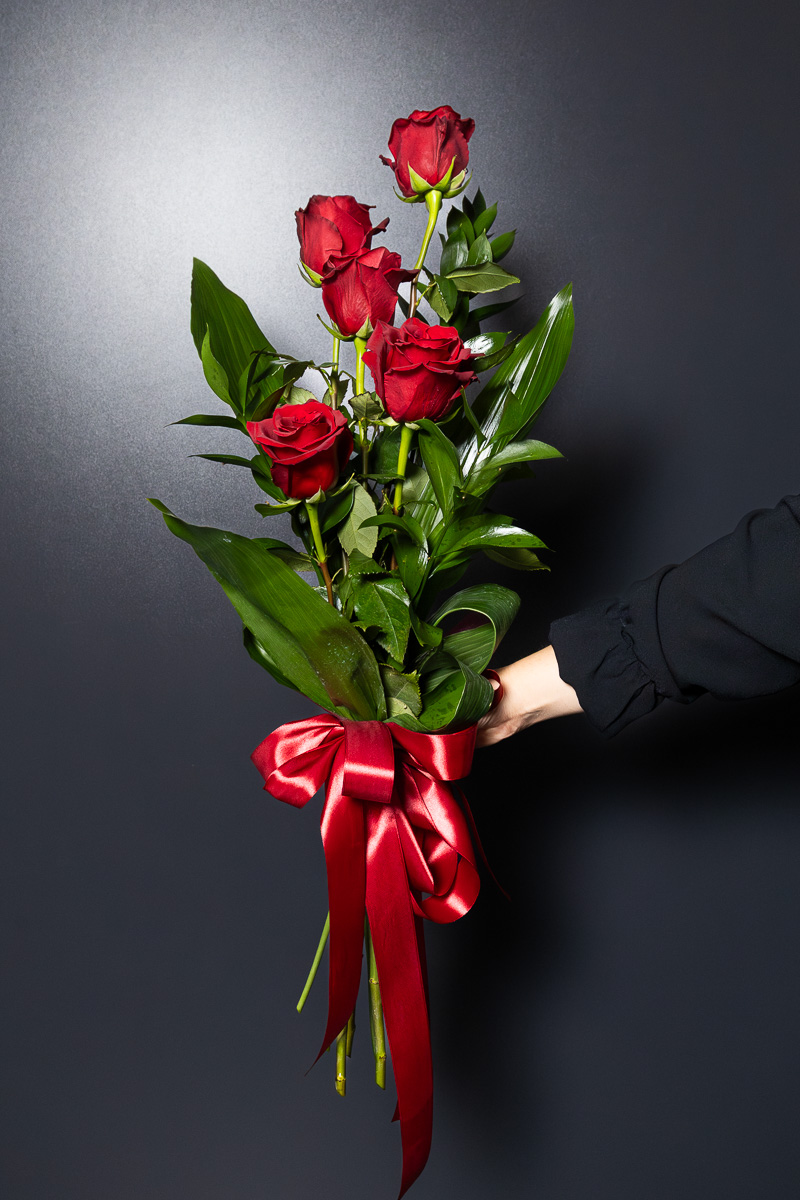 Fascio 5 Rose Rosse